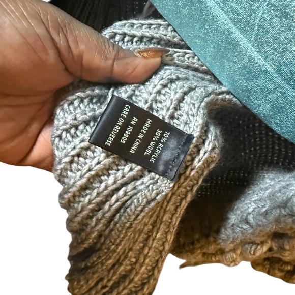 Sioni Gray Chunky Knit Loop Trim Cardigan Sweater L (Fits Small/6–8) - Picture 14 of 16